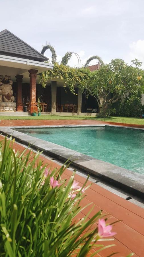 Apartamento Rakaayu Kuta Kuta Lombok Exterior foto